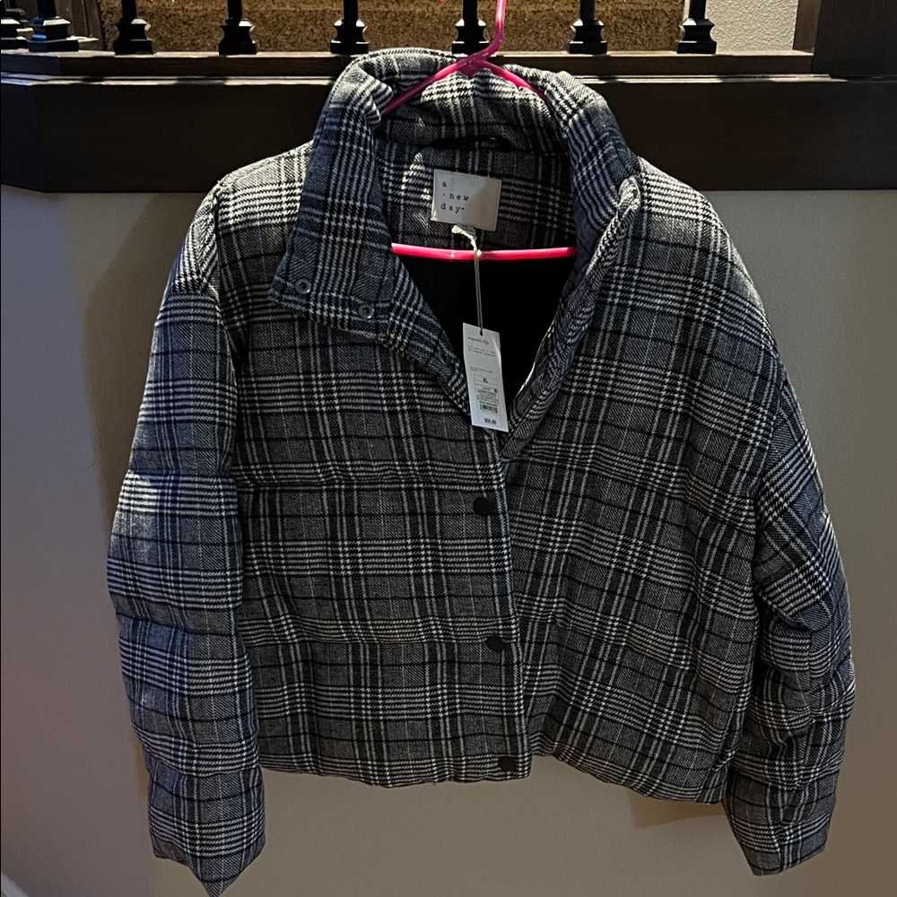 a new day Women's Plaid Puffer Jacket - Black and Gray